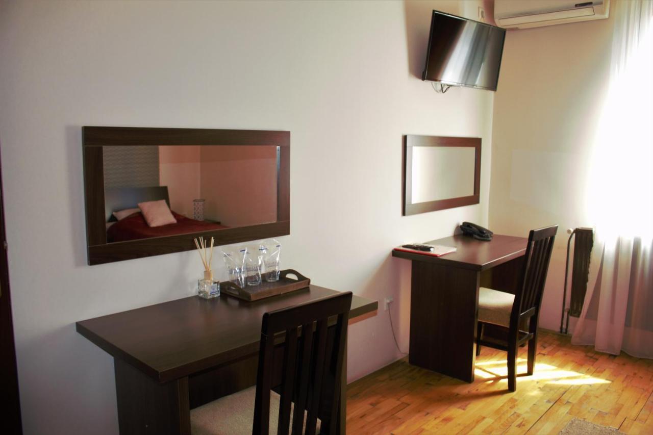 Garni Hotel City Kruševac Eksteriør bilde