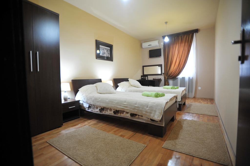Garni Hotel City Kruševac Rom bilde