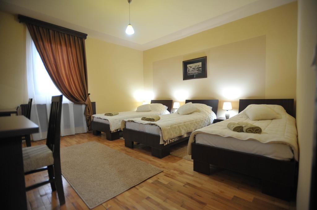 Garni Hotel City Kruševac Rom bilde