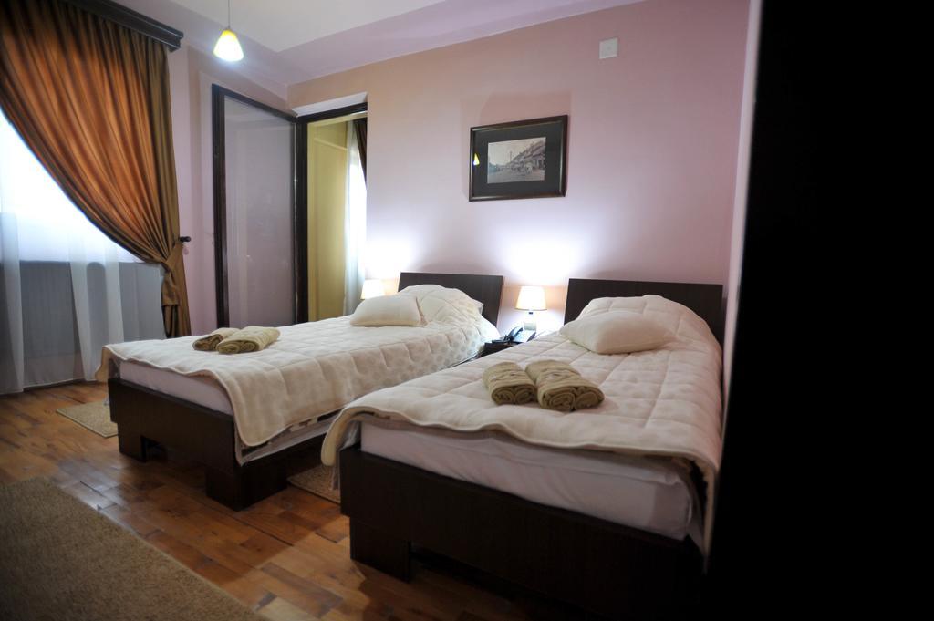 Garni Hotel City Kruševac Rom bilde